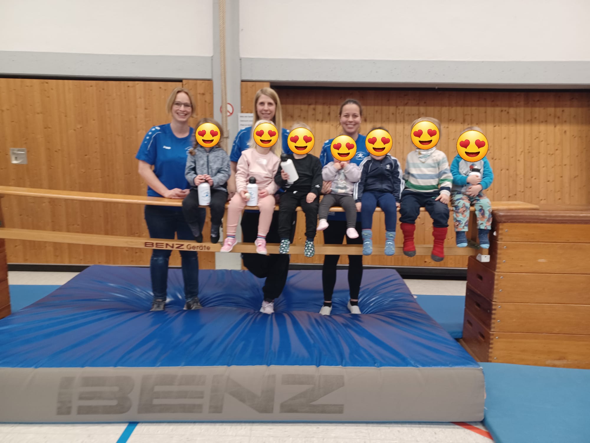 EKT